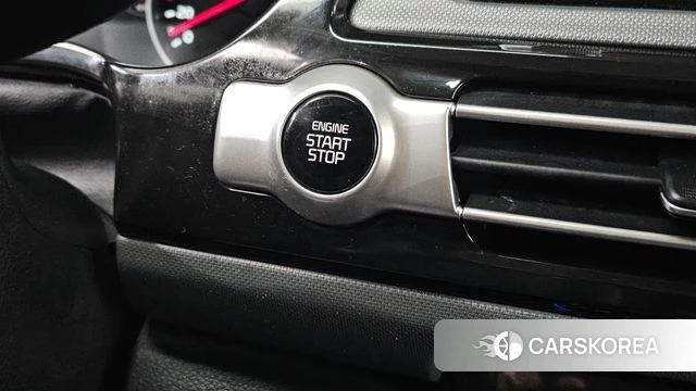 Kia Seltos id 4186676 из Кореи 19