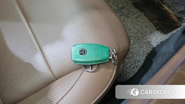 Mercedes-Benz E-Class W213 id 4186869 из Кореи 19