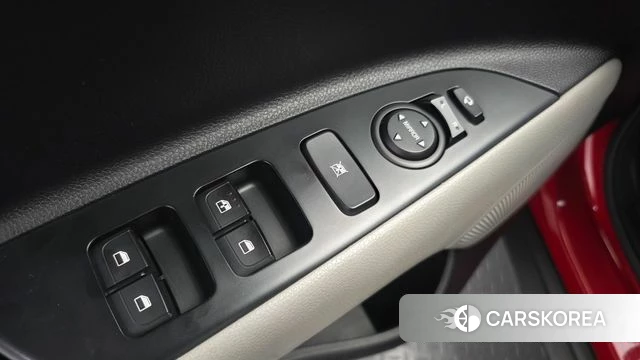 Kia Stonic id 4850176 из Кореи 19