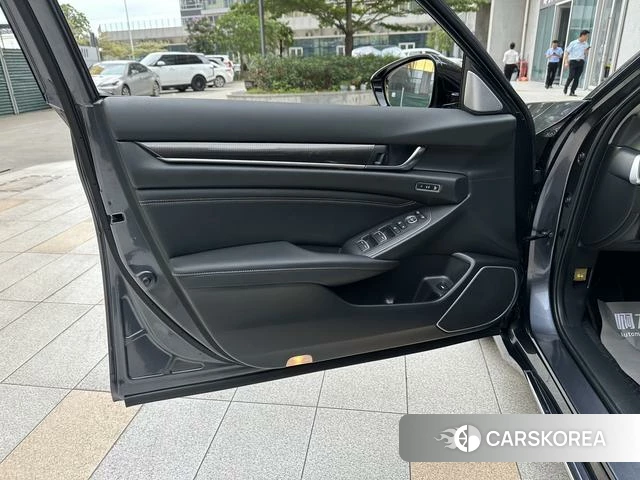 Honda Accord id 4348797 из Китая 19