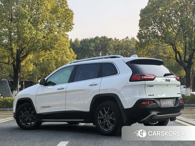 Jeep Free light id 4209795 из Китая 19