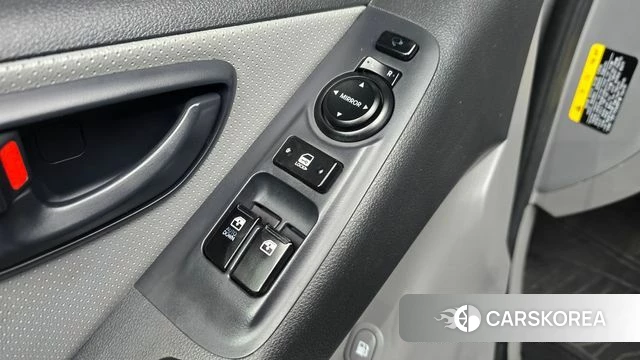 Hyundai The New Grand Starex id 4698317 из Кореи 19
