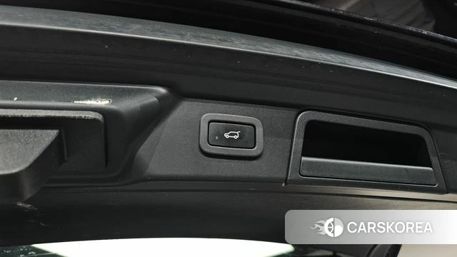 Land Rover Range Rover Velar id 4865462 из Кореи 19
