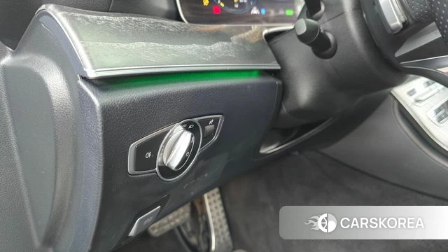 Mercedes-Benz E-Class W213 id 4423519 из Кореи 19