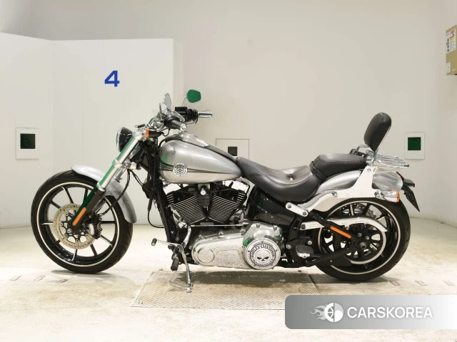Harley-Davidson Softail Breakout FXSB id 3945181 из Японии 19
