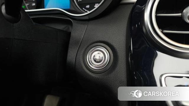 Mercedes-Benz C-Class W205 id 4574006 из Кореи 19