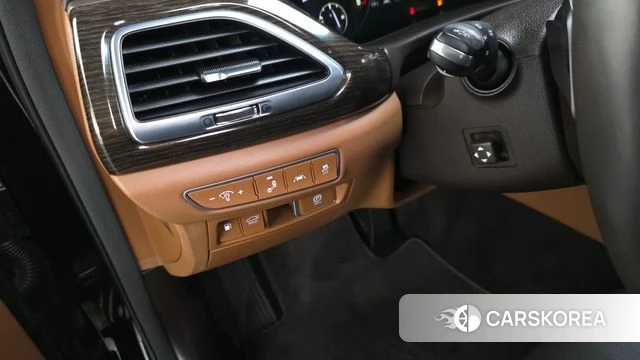 Genesis G90 id 4285167 из Кореи 19