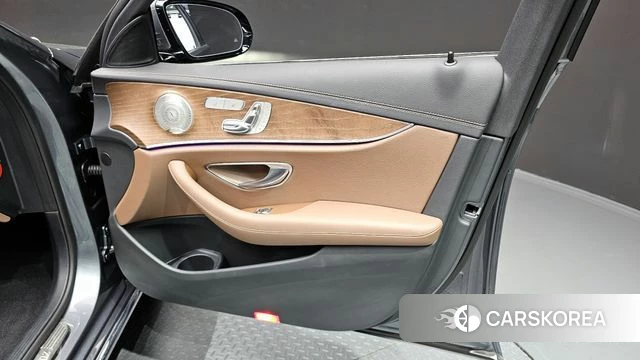 Mercedes-Benz E-Class W213 id 4250261 из Кореи 19