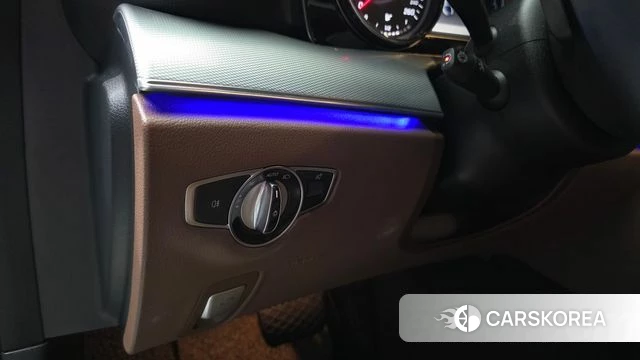Mercedes-Benz E-Class W213 id 4637544 из Кореи 19