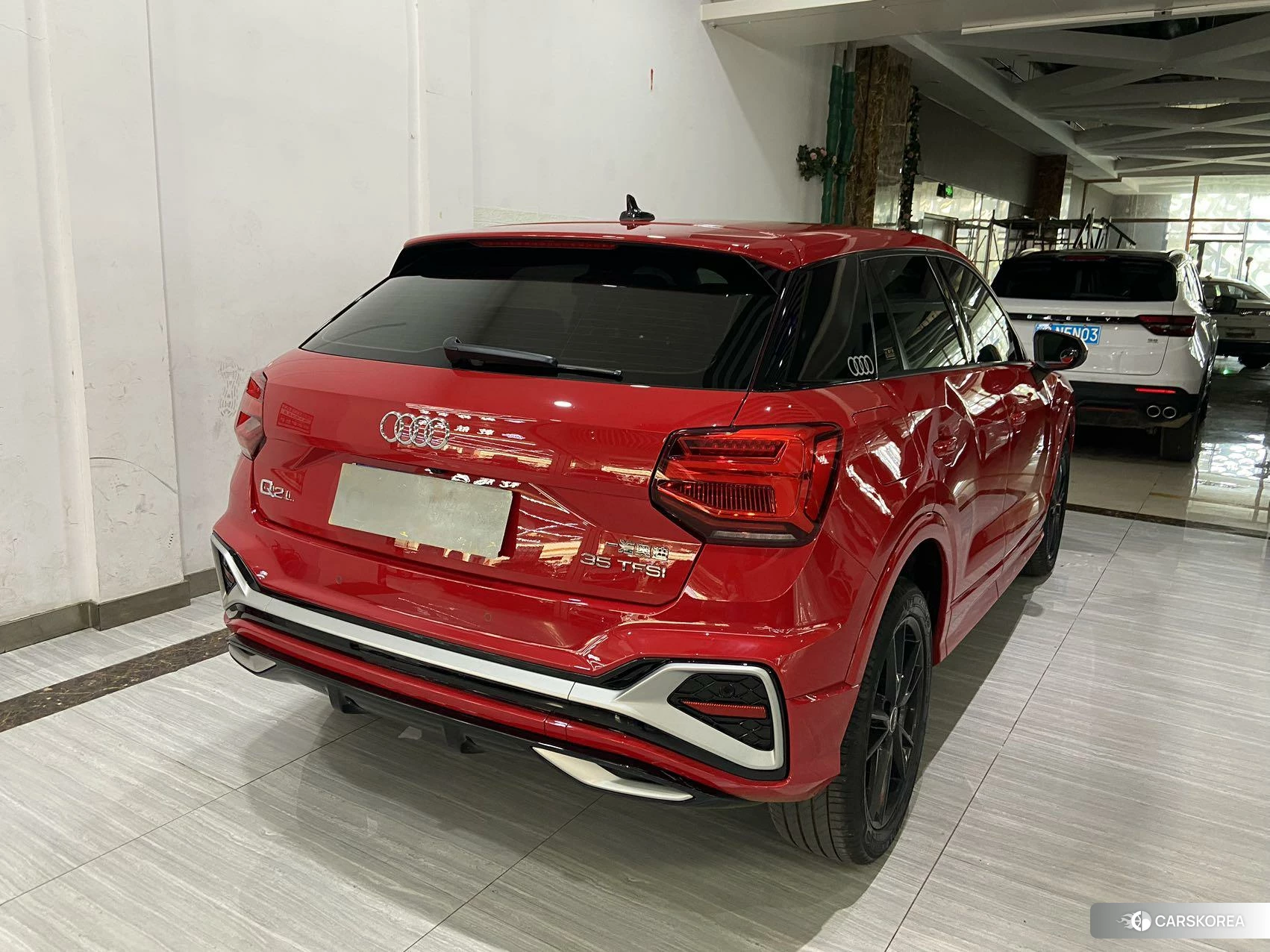 Audi Q2L id 4498634 из Китая 19