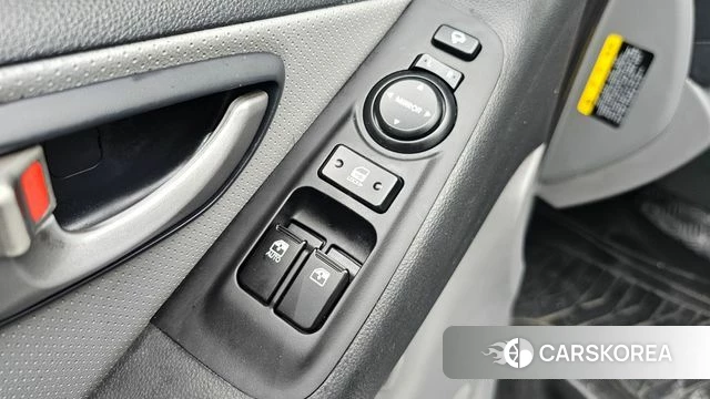 Hyundai The New Grand Starex id 4672518 из Кореи 19