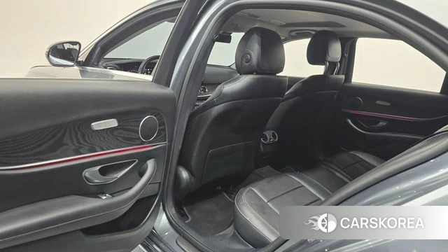Mercedes-Benz E-Class W213 id 4906779 из Кореи 19