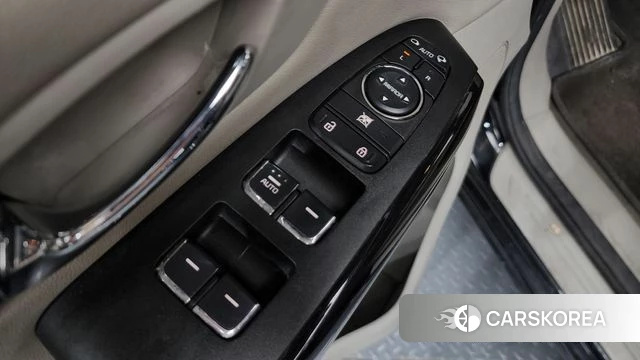 Kia The New Carnival id 4448036 из Кореи 19