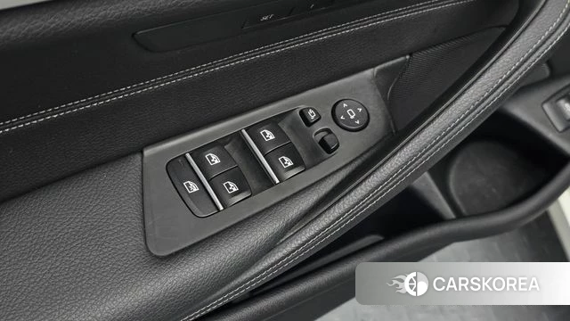BMW 5 Series (G30) id 4552103 из Кореи 19