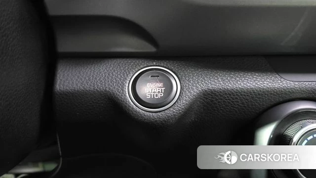 Kia Stonic id 4318272 из Кореи 19