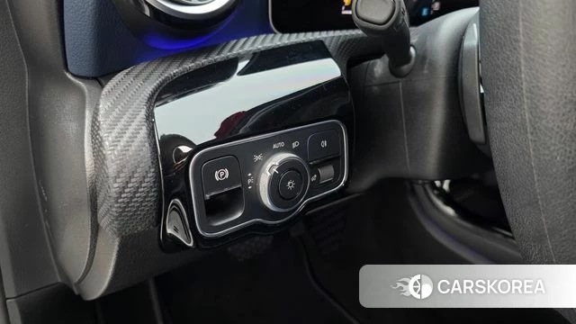 Mercedes-Benz A-Class W177 id 4647296 из Кореи 19