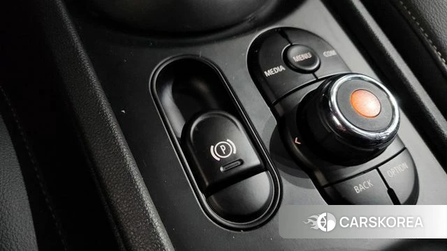 Mini Cooper Clubman id 4568016 из Кореи 19