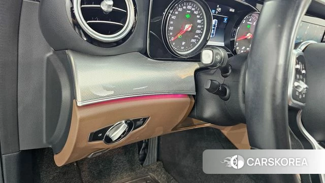Mercedes-Benz E-Class W213 id 4604948 из Кореи 19