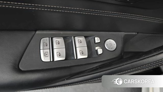 BMW 5 Series (G30) id 4751047 из Кореи 19