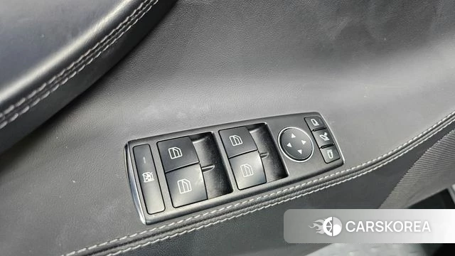Tesla Model S id 4402684 из Кореи 19