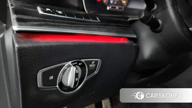 Mercedes-Benz E-Class W213 id 4482538 из Кореи 19