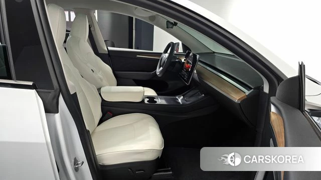 Tesla Model Y id 4442906 из Кореи 19