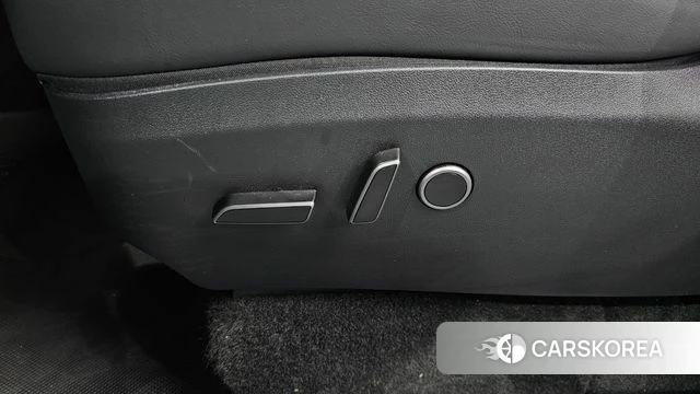 Tesla Model Y id 4682106 из Кореи 19