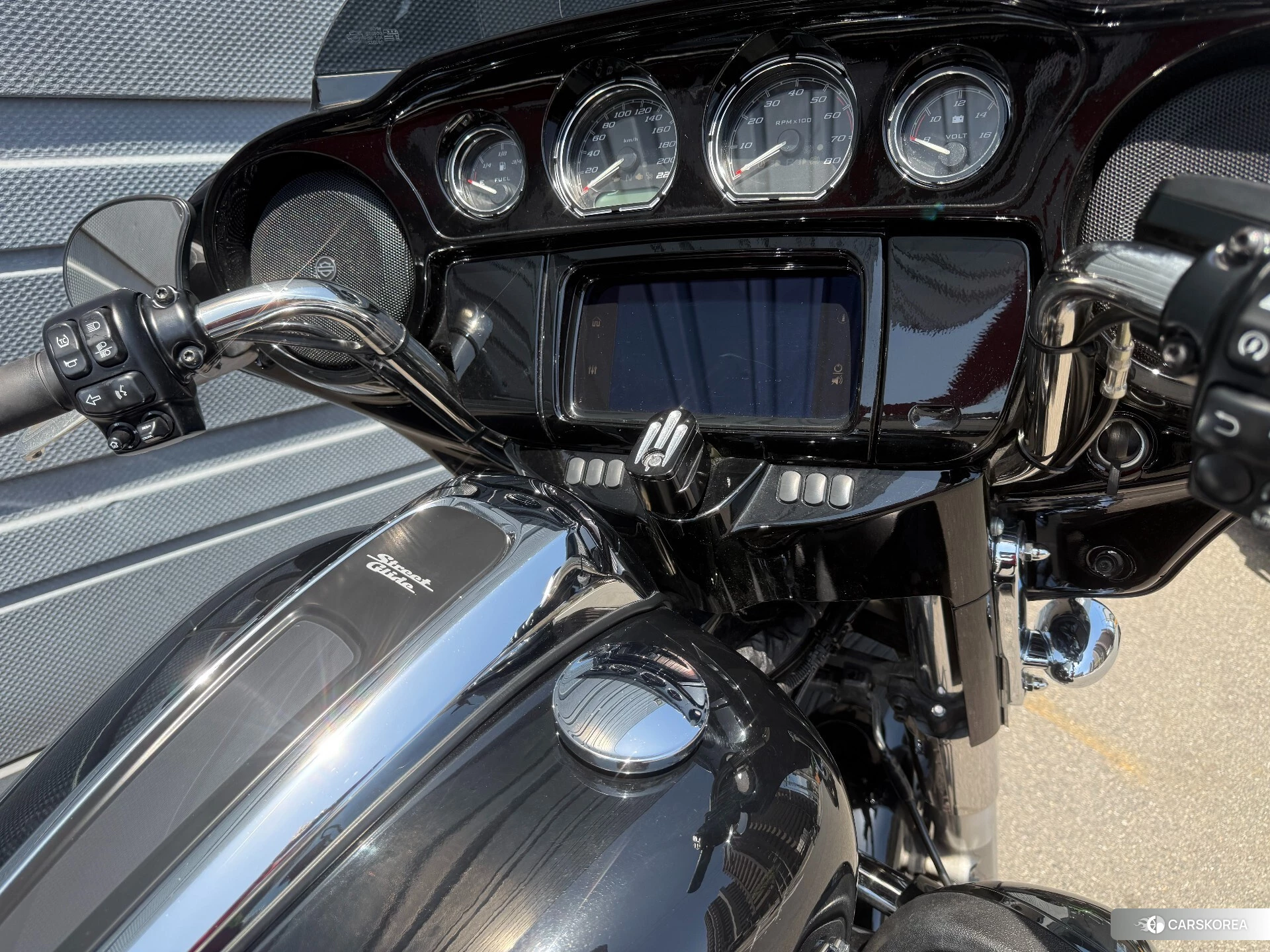 Проданный Harley-Davidson Street Glide FLHXS1690 id 4237465 из Японии, фото 19