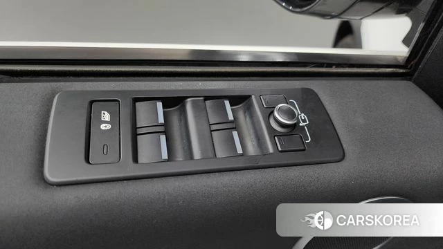 Land Rover Discovery 5 id 4378053 из Кореи 19