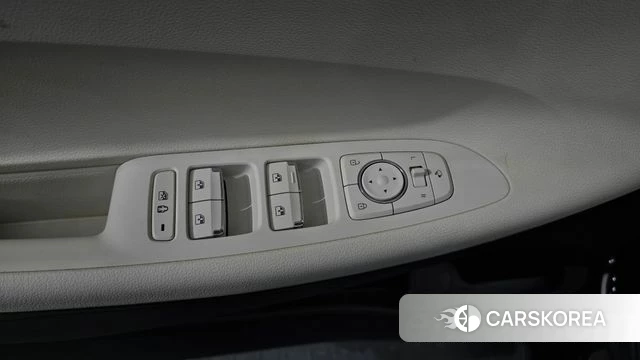 Hyundai The New Grandeur IG Hybrid id 4409929 из Кореи 19