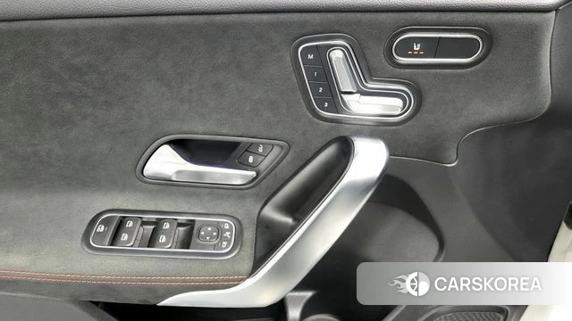 Mercedes-Benz A-Class W177 id 4416122 из Кореи 19