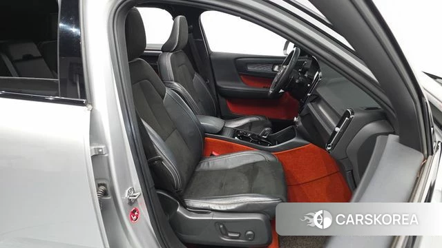 Volvo XC40 id 4781018 из Кореи 19