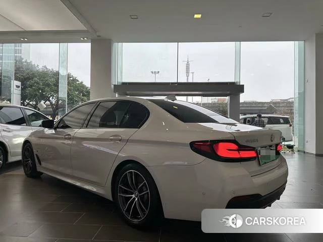 BMW 5 series PHEV id 4221799 из Китая 19