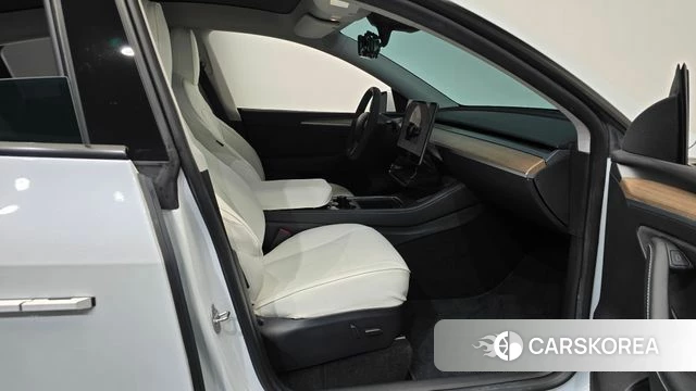 Tesla Model Y id 4670363 из Кореи 19