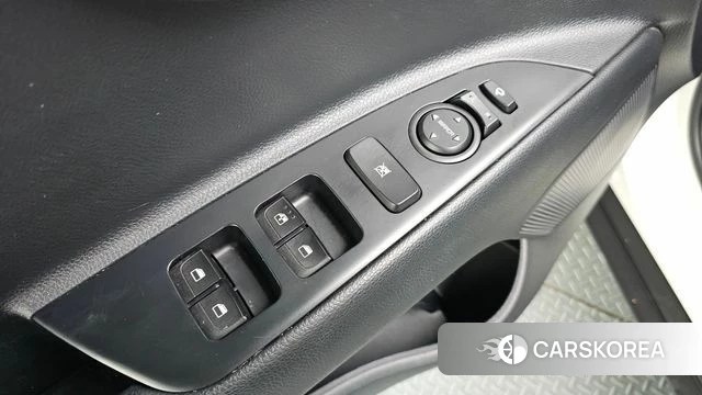 Kia Stonic id 4899935 из Кореи 19