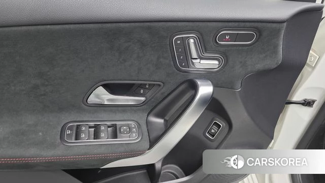 Mercedes-Benz A-Class W177 id 4572228 из Кореи 19