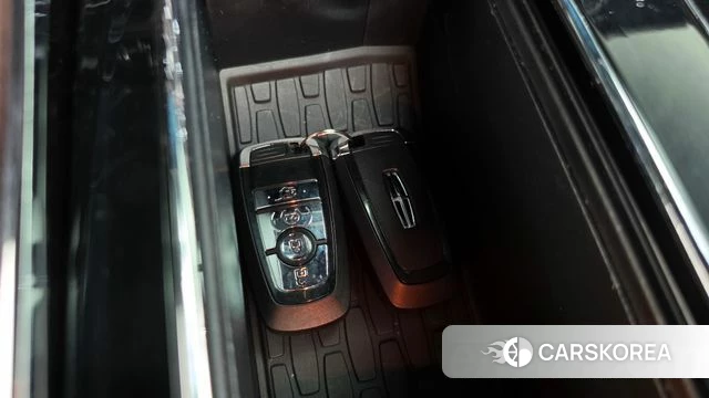 Lincoln Aviator 2nd generation id 4872609 из Кореи 19