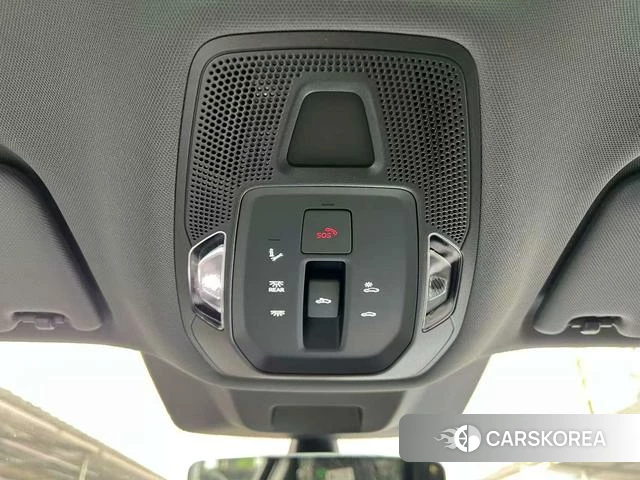 Audi Q5L id 4236167 из Китая 19