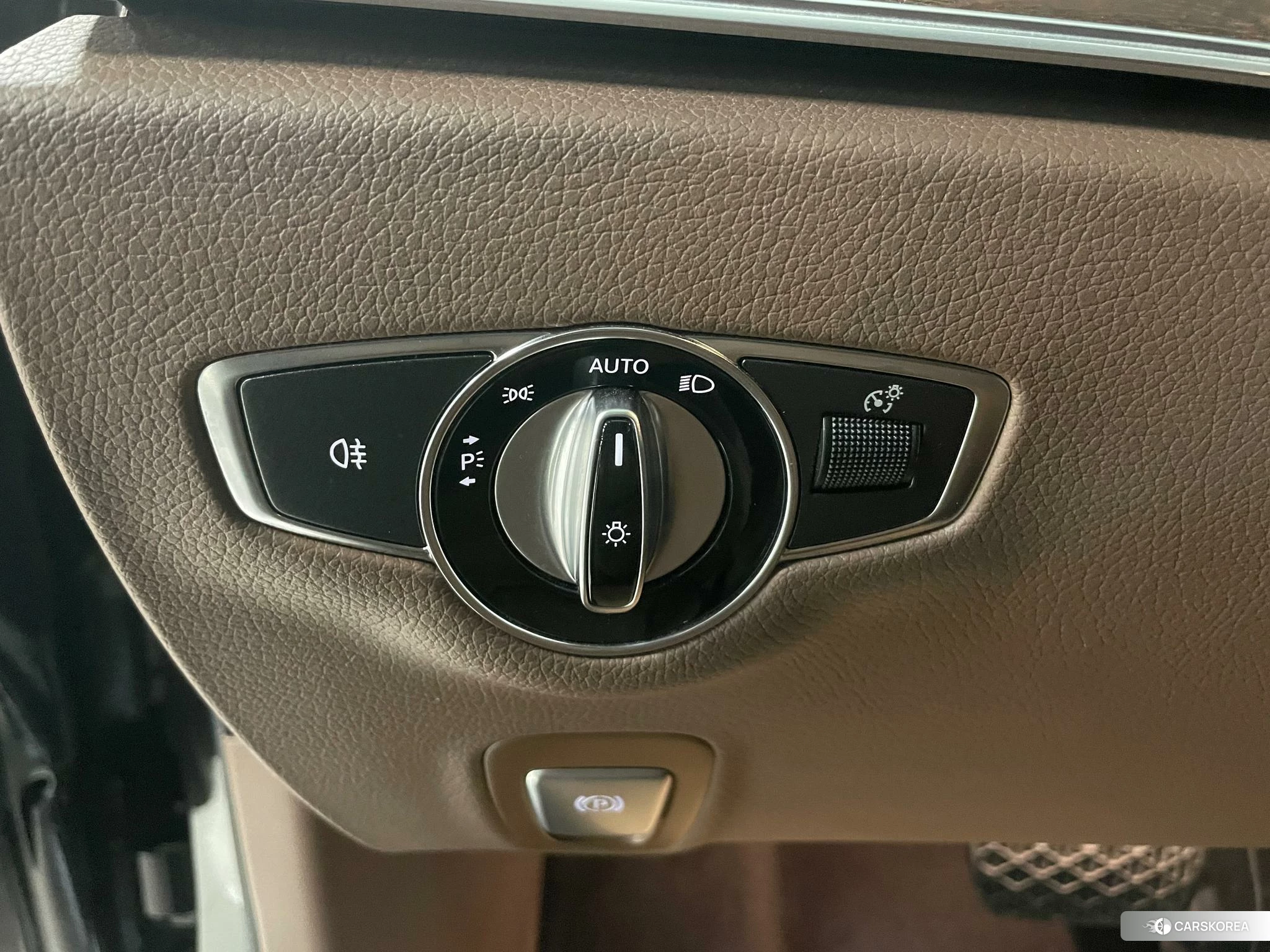 Mercedes-Benz E-Class id 4504716 из Китая 19