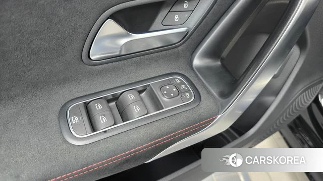 Mercedes-Benz A-Class W177 id 4767813 из Кореи 19