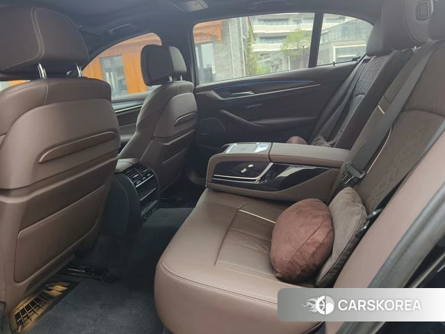 BMW 5 series PHEV id 4333418 из Китая 19