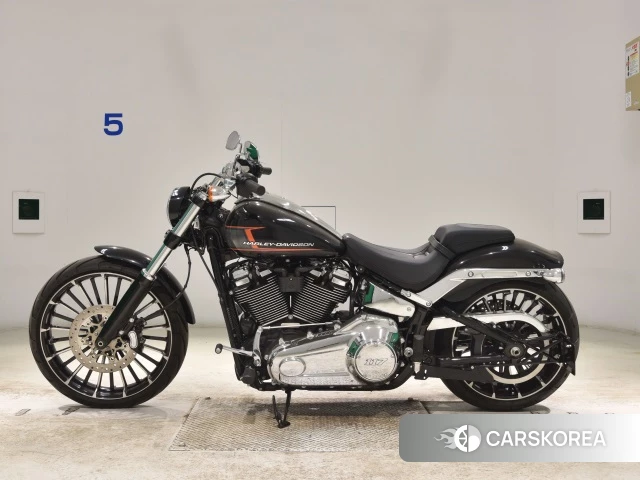 Harley-Davidson Softail Breakout FXBR 1920 id 3945799 из Японии 19