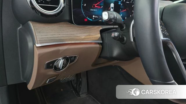 Mercedes-Benz E-Class W213 id 4721853 из Кореи 19