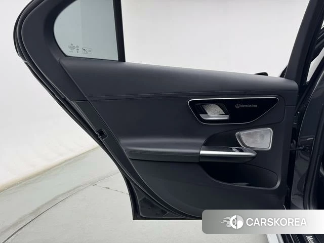 Mercedes-Benz Class C id 4265367 из Китая 19