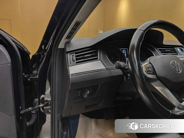 Volkswagen Magotan id 4353788 из Китая 19