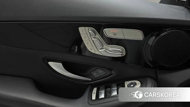 Mercedes-Benz C-Class W205 id 4385144 из Кореи 19