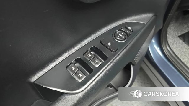 Kia Stonic id 4491185 из Кореи 19