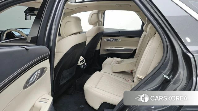 Genesis GV70 id 4250250 из Кореи 19