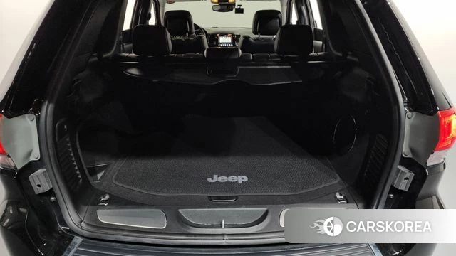 Jeep Grand Cherokee id 4268585 из Кореи 19