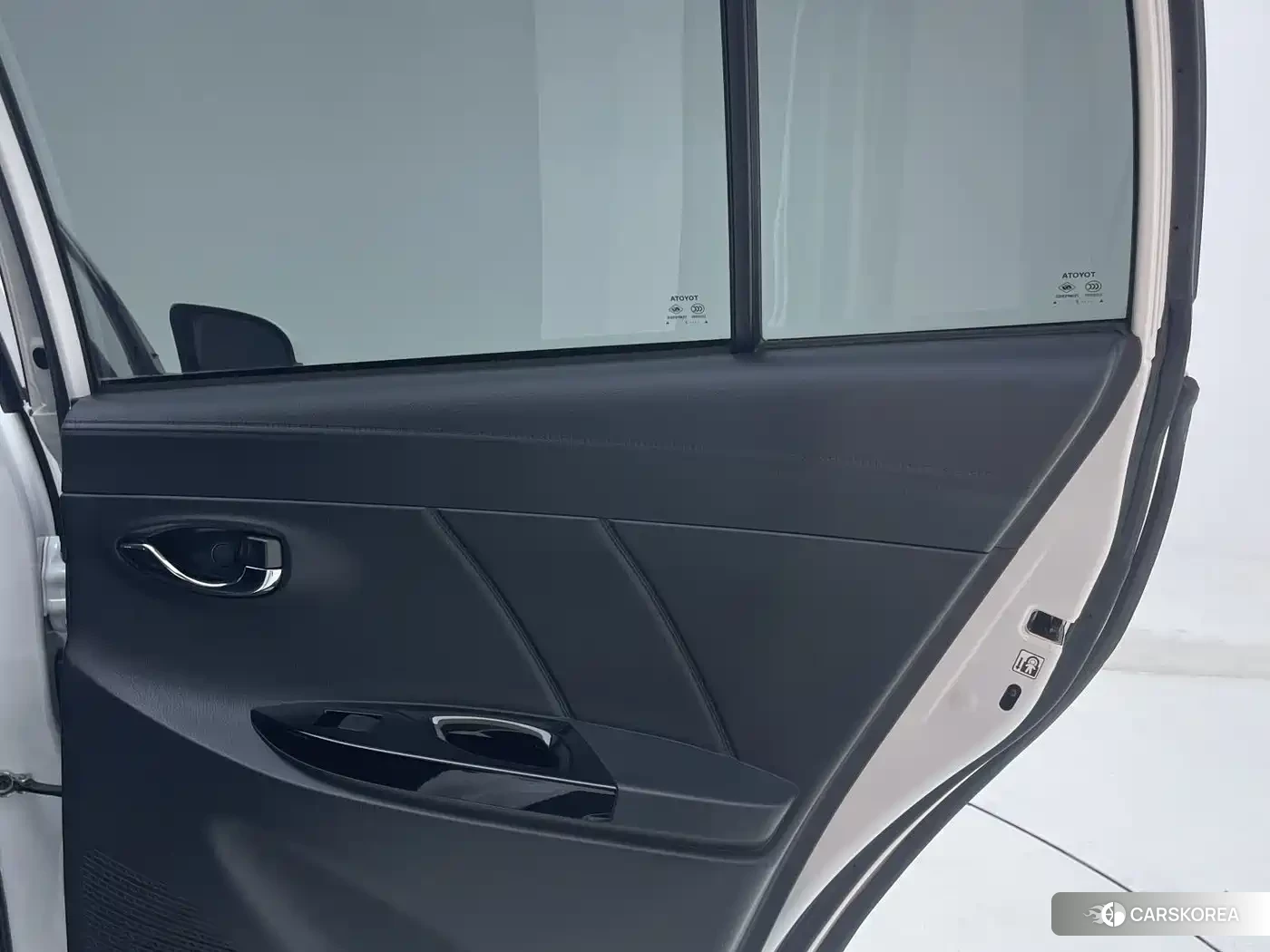 Toyota Yaris L id 4664556 из Китая 19